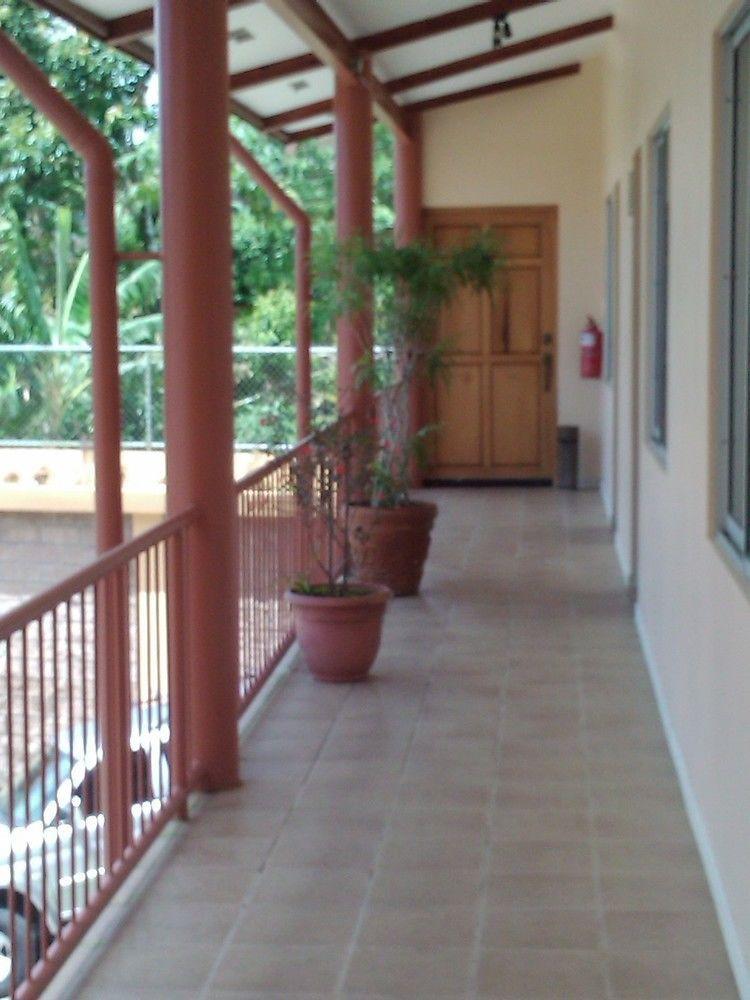 Hotel La Villa Quesada  Exteriör bild