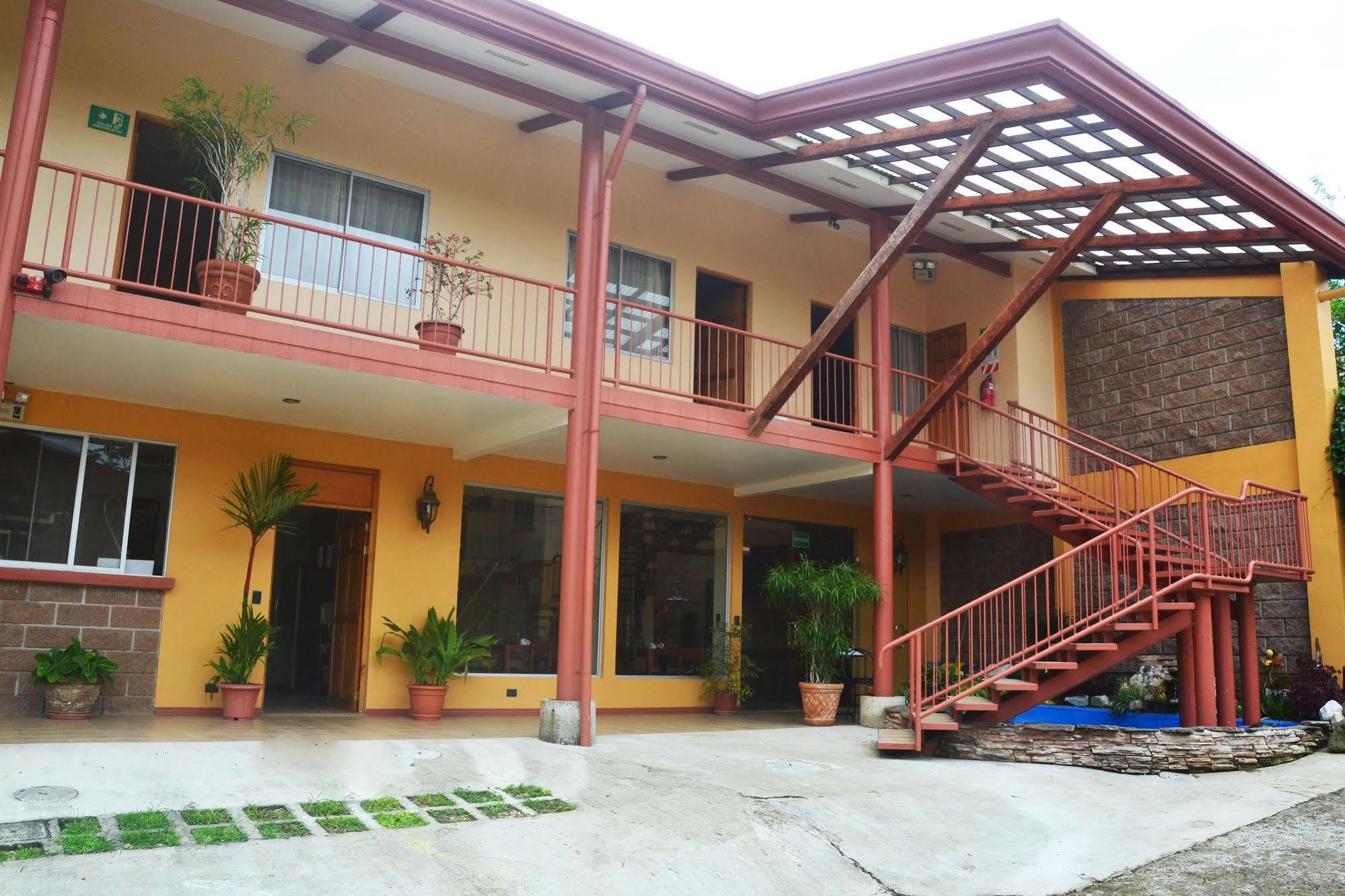 Hotel La Villa Quesada  Exteriör bild